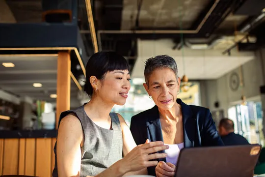 联系支持与服务示意图